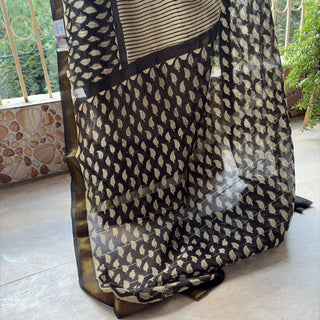 Maheshwari Silk Saree with Unstitched Blouse Piece