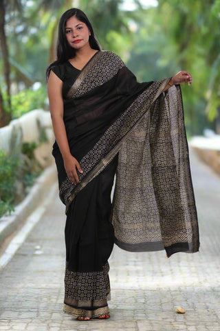 Black Office Wear Maheshwari Silk Saree with Unstitched Blouse Piece