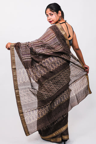 Brown Office Wear Maheshwari Silk Saree with Unstitched Blouse Piece