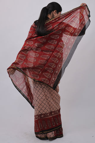 Geometric Pattern Chanderi Silk Saree with Unstitched Blouse Piece