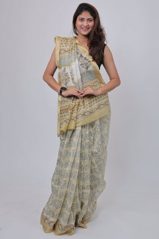 Off White Maheshwari Silk Saree with Unstitched Blouse Piece