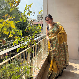 Maheshwari Silk Saree with Unstitched Blouse Piece