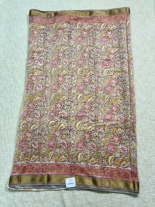 Maheshwari Silk Saree with Unstitched Blouse Piece