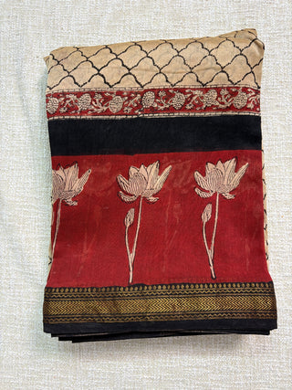 Maheshwari Silk Saree with Unstitched Blouse Piece