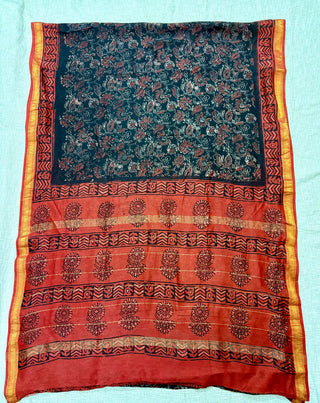 Ajrakh Print Handblock Maheshwari Silk Saree with Unstitched Blouse Piece