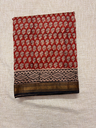 Handblock Maheshwari Silk Saree with Unstitched Blouse Piece