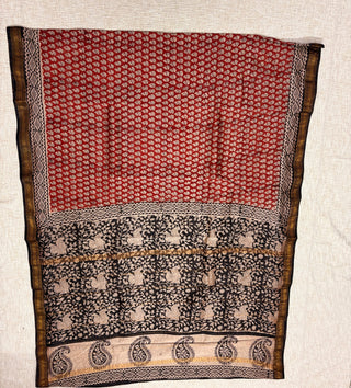 Handblock Maheshwari Silk Saree with Unstitched Blouse Piece