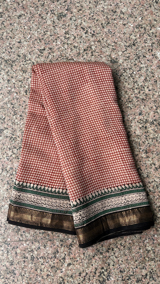 Handblock Red Checks Maheshwari Silk Saree with Unstitched Blouse Piece