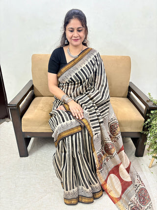 Ajrakh Print Handblock Maheshwari Silk Saree with Unstitched Blouse Piece (Lining Included)