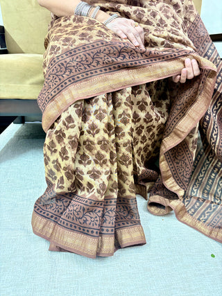 Vanaspati Handblock Maheshwari Silk Saree with Unstitched Blouse Piece (Lining Included)