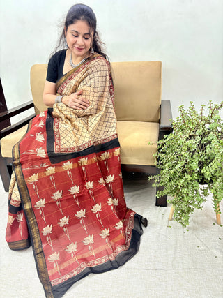 Maheshwari Silk Saree with Unstitched Blouse Piece (Lining Included)