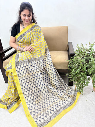 Handblock Maheshwari Silk Saree with Unstitched Blouse Piece (Lining Included)