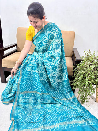 Maheshwari Silk Saree with Unstitched Blouse Piece (Lining Included)