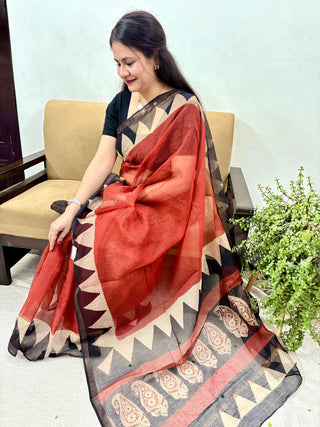 Ajrakh Hand Block Print Kota Doria Cotton Saree with zari border and unstitched Blouse Piece(Lining Included)