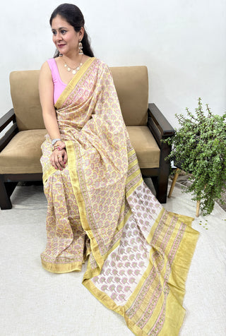 Light Green Office Wear Maheshwari Silk Saree with Unstitched Blouse Piece (Lining Included)