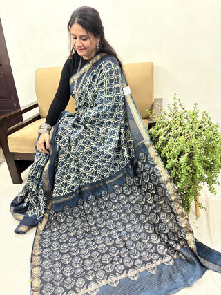 Vanaspati Ajrakh Maheshwari Silk Saree with Unstitched Blouse Piece (Lining Included)(No Chemical Dyes)