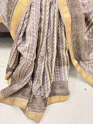 Brown Office Wear Maheshwari Silk Saree with Unstitched Blouse Piece (Lining Included)