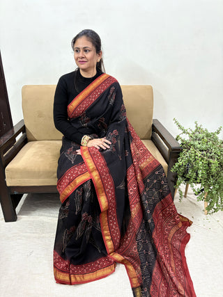 Ajrakh Print Maheshwari Silk Saree with Unstitched Blouse Piece (Lining Included)