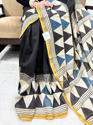 Geometric Print Black Chanderi Silk Saree with Unstitched Blouse Piece (Lining Included)
