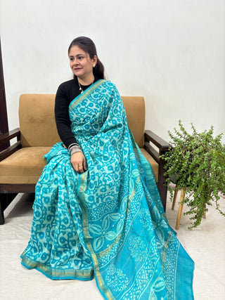 Maheshwari Silk Saree with Unstitched Blouse Piece (Lining Included)