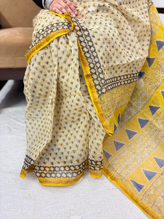 Ajrakh Handblock Print Kota Doria Cotton Saree with Zari Border and Unstitched Blouse Piece(Lining Included)