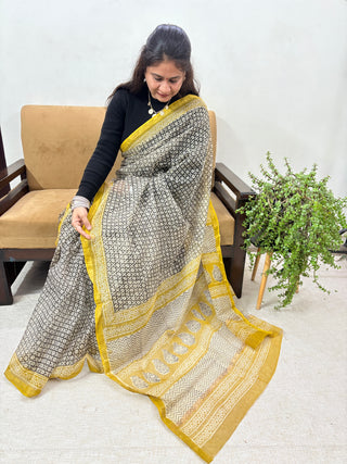 Hand Block Print Kota Doria Cotton Saree with zari border and unstitched Blouse Piece(Lining Included)