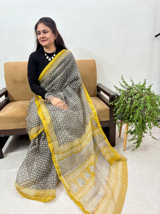 Hand Block Print Kota Doria Cotton Saree with zari border and unstitched Blouse Piece(Lining Included)