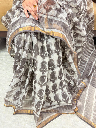 Hand Block Print Kota Doria Cotton Saree with Zari border and Unstitched Blouse Piece(Lining Included)