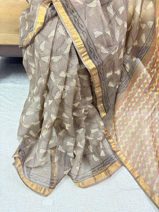 Vanaspati Ajrakh Hand Block Print Kota Doria Cotton Saree with zari border and unstitched Blouse Piece(Lining Included)