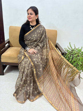 Vanaspati Ajrakh Hand Block Print Kota Doria Cotton Saree with zari border and unstitched Blouse Piece(Lining Included)