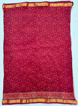 Ajrakh Print Maheshwari Silk Saree with Unstitched Blouse Piece (Lining Included)