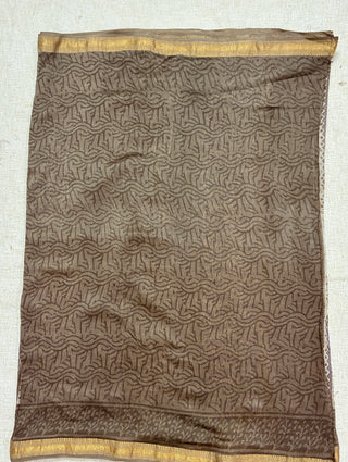 Brown Office Wear Maheshwari Silk Saree with Unstitched Blouse Piece (Lining Included)