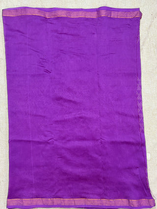 Handblock Maheshwari Silk Saree with unstitched blouse piece (Lining Included)