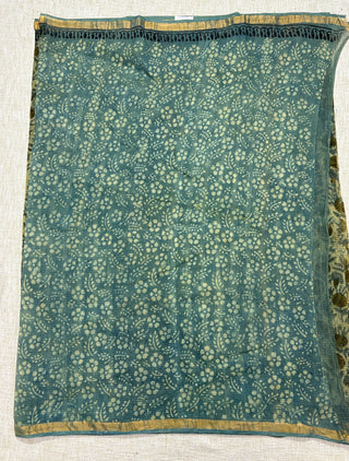 Vanaspati Ajrakh Hand Block Print Kota Doria Cotton Saree with Zari border and Unstitched Blouse Piece(Lining Included)