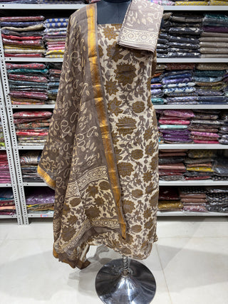 Vanaspati Ajrakh Handblock Maheshwari Suit Material with Maheshwari Dupatta(Lining Included)