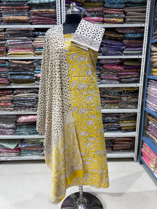 Premium Cotton Handblock Suit fabric with Chiffon Dupatta